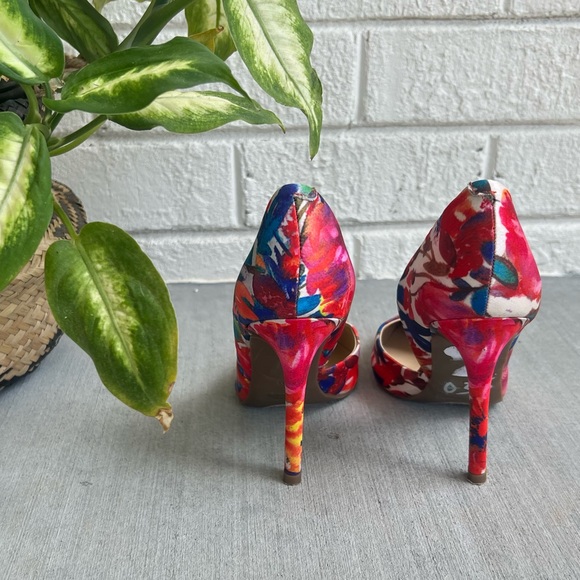 Guess Rosmaripink Fabric Heels with Gorgeous Bright Colors - Picture 2 of 5